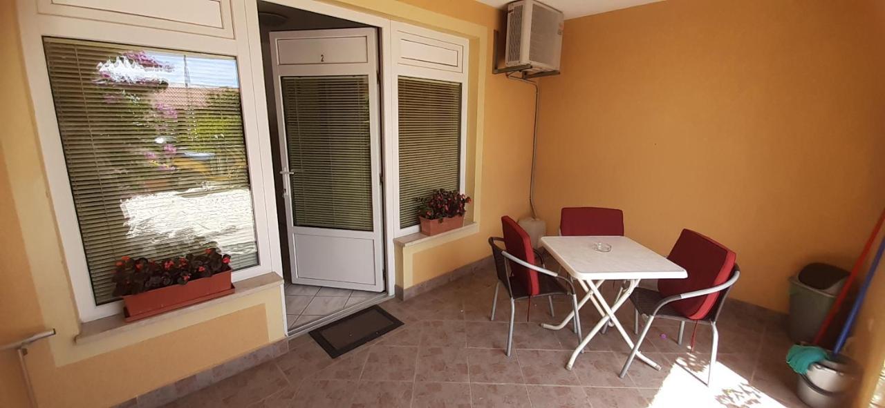 3 Palms Apartment